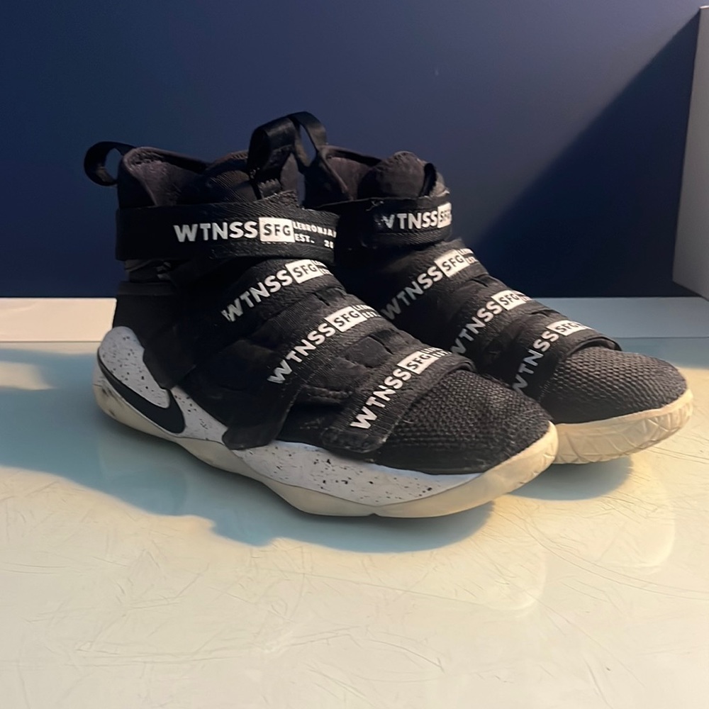 Super rare Grade school Solider 11 XI Flyease